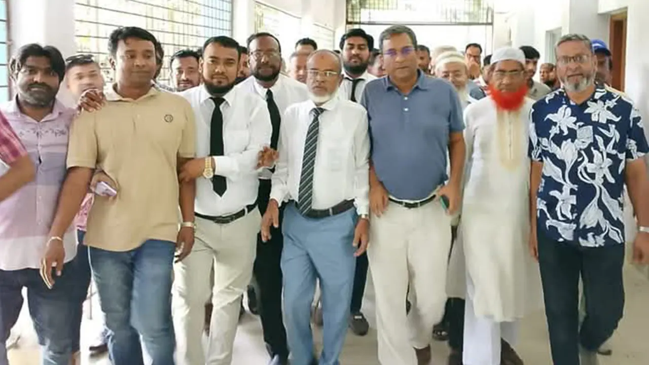 দুই মামলায় অব্যাহতি পেলেন জেলা বিএনপির সভাপতিসহ ৬৪ নেতাকর্মী
