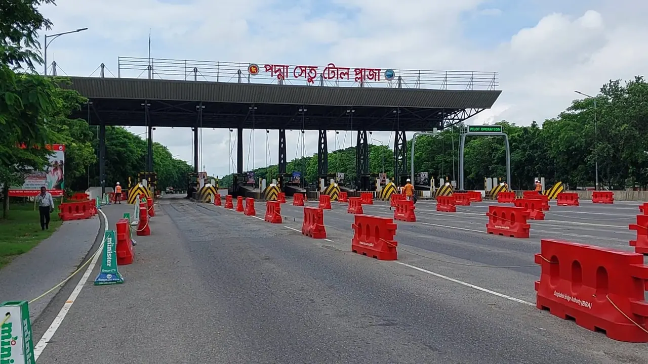 দক্ষিণে রুট পারমিট জটিলতায় রাজস্ব হারাচ্ছে সরকার