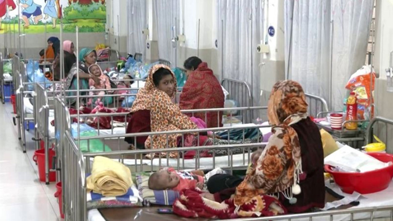 হাম ও উপসর্গ নিয়ে আরও ৬ শিশুর মৃত্যু