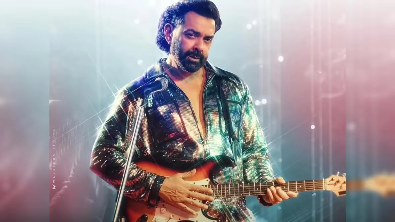 ববির ভিন্ন রূপে অনুরাগের ‘বন্দর’
